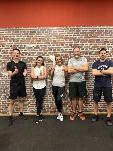 List, Lara, SQUAT & SHORT